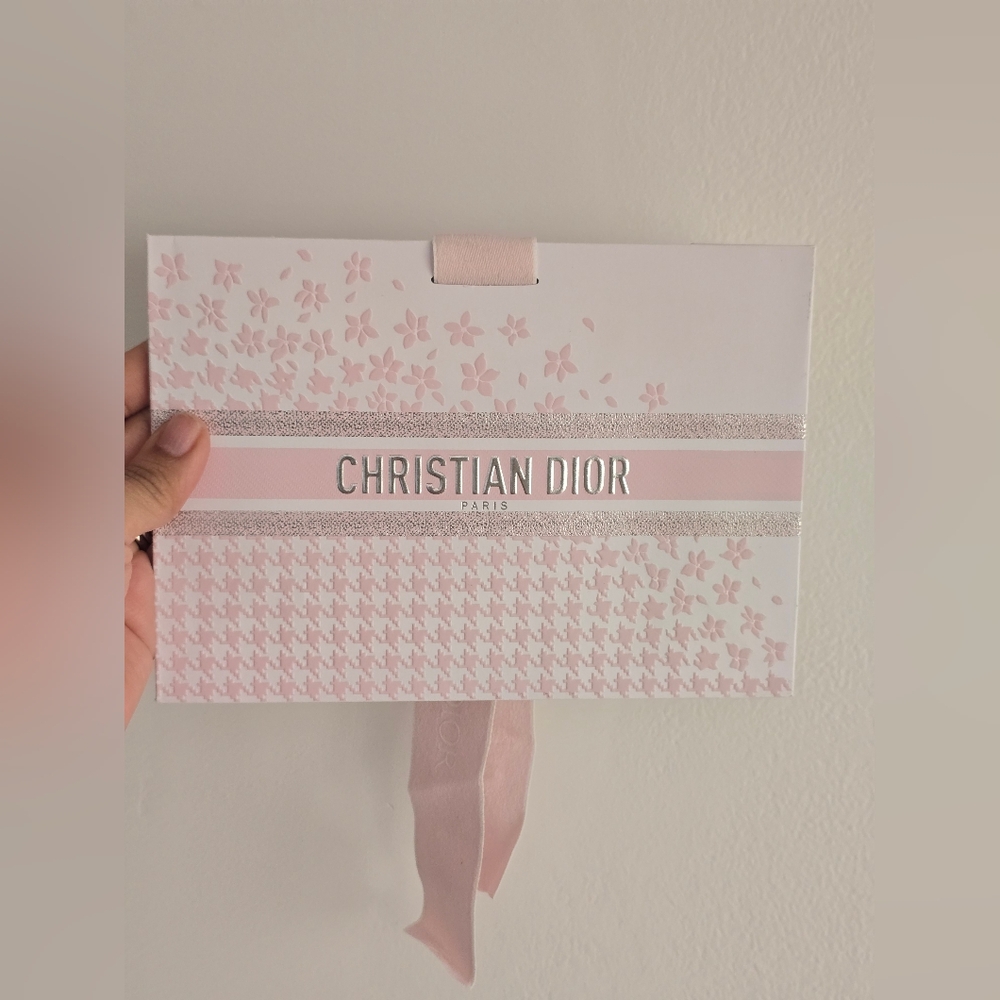 Christian Dior Pink Gift Bag with Ribbon - Picture 6 of 6